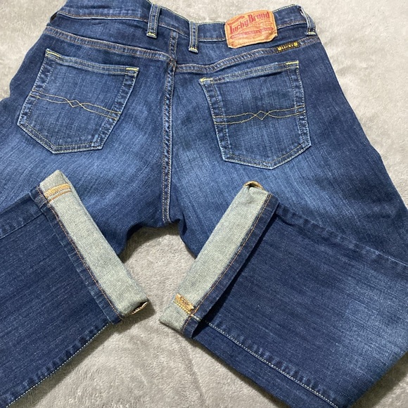 Lucky Brand Cropped Jeans - Picture 3 of 4